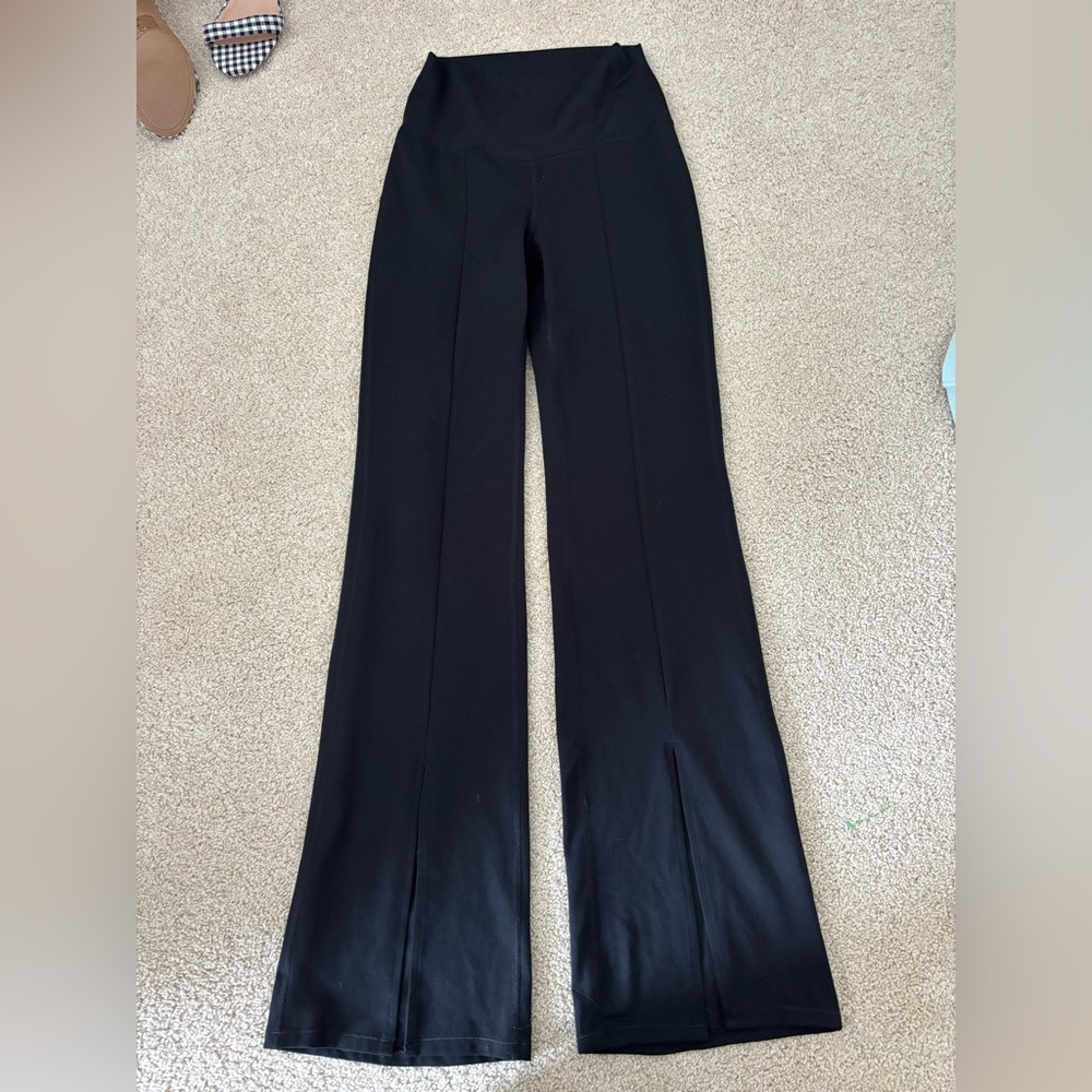 Women’s Yogalicious Lux Mia flare black leggings pants sz small